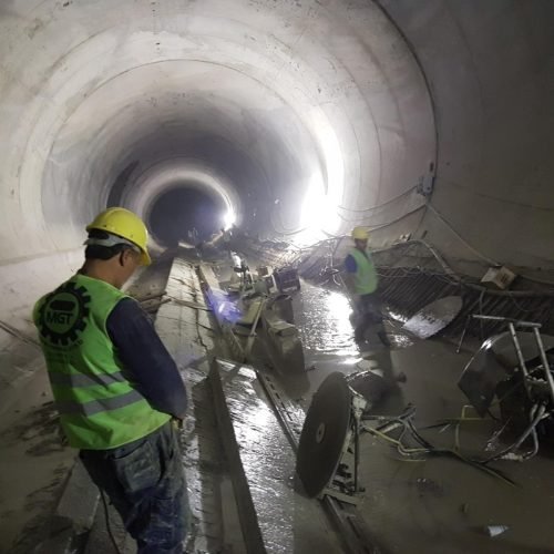 Metro tüneli döşeme kesimi​